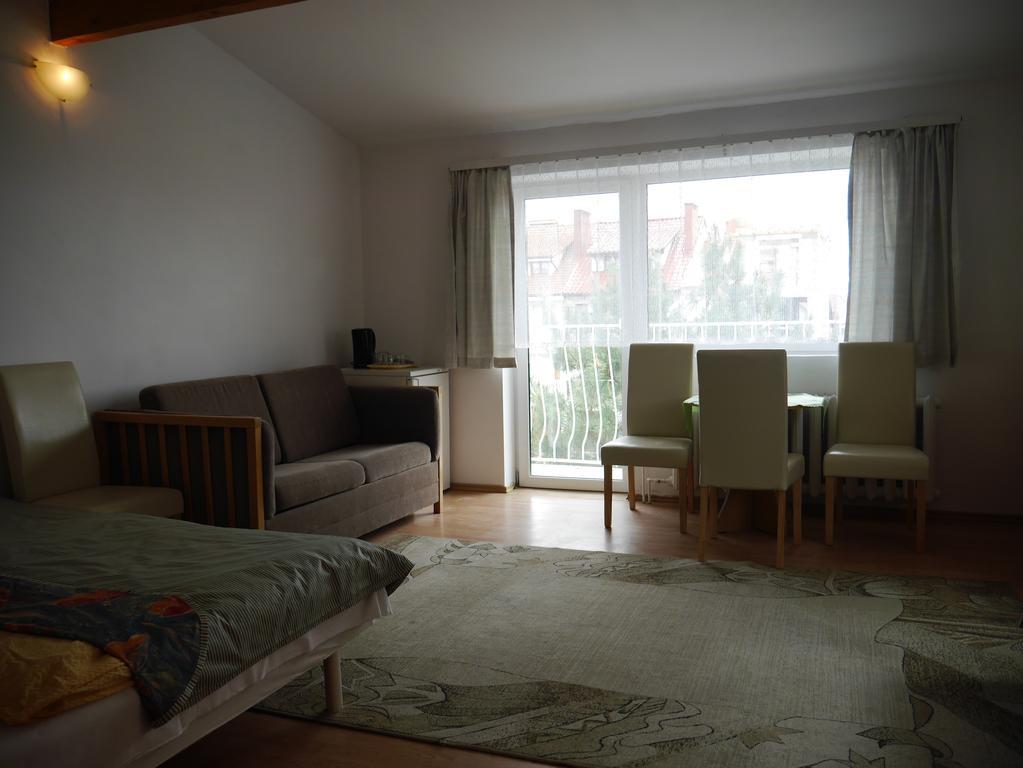 Bursztyn Apartment Rewal Bagian luar foto